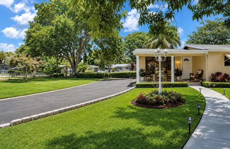 STAGED GARDEN
