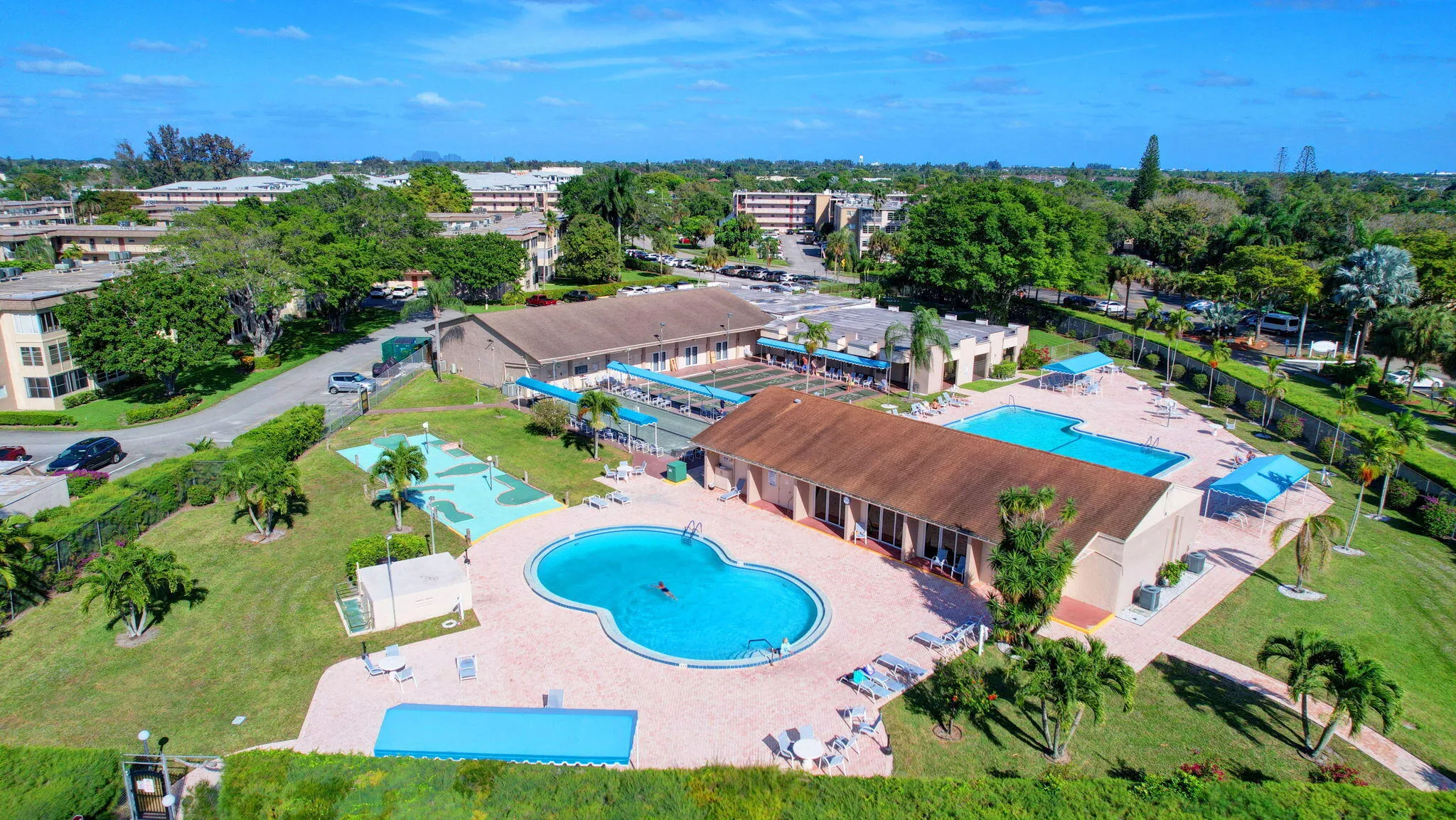 40-web-or-mls-Lakeside Village Palm Spri
