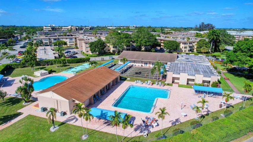 39-web-or-mls-Lakeside Village Palm Spri