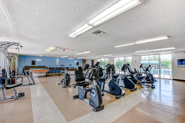 52-web-or-mls-Lakeside Village Palm Spri