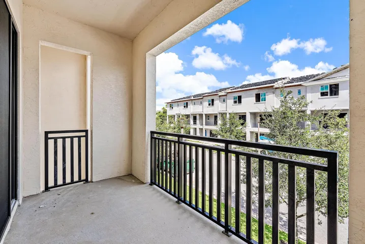 5268 Beckman Terr -18