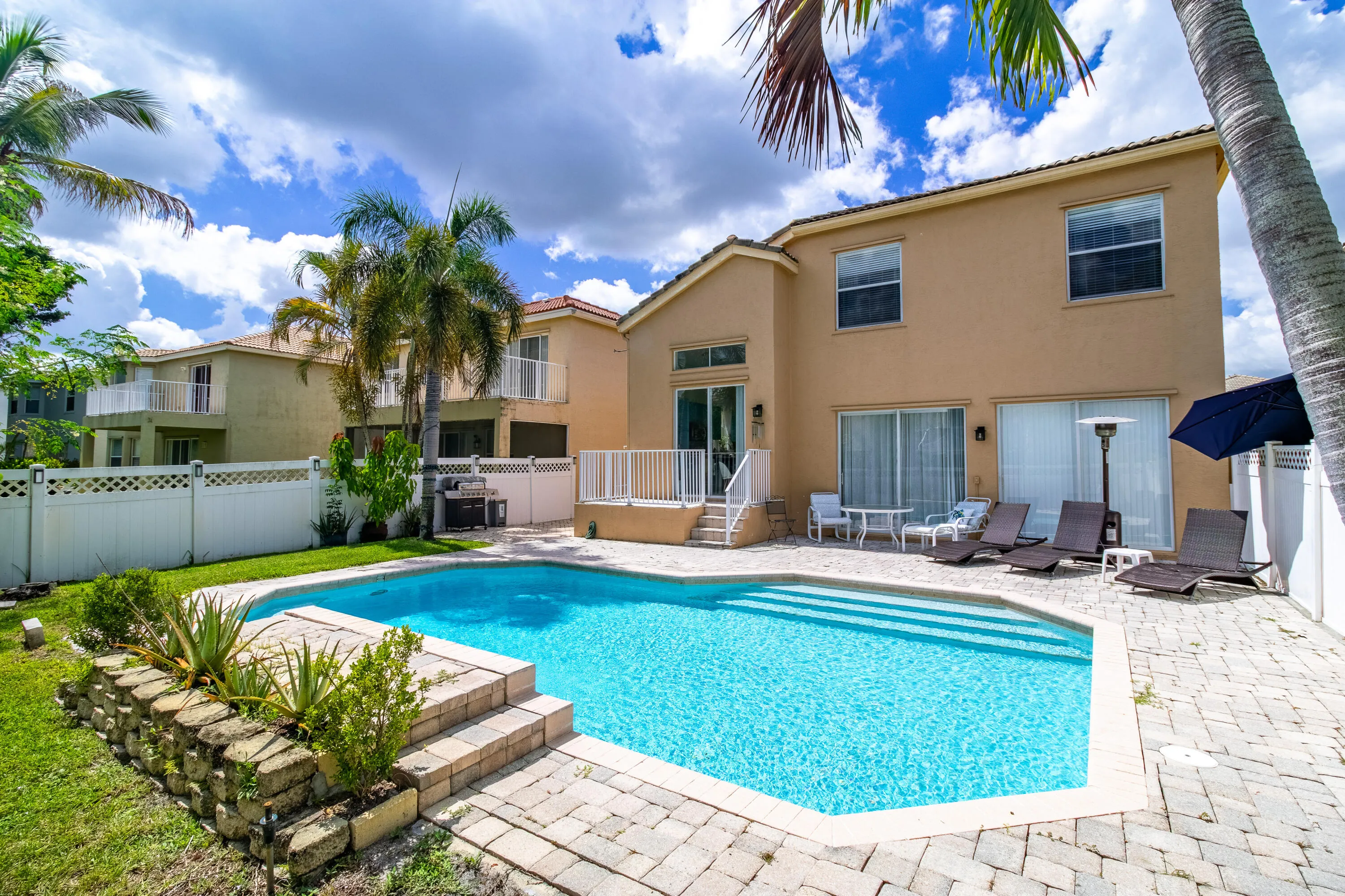 1534 Running Oak Ln-58