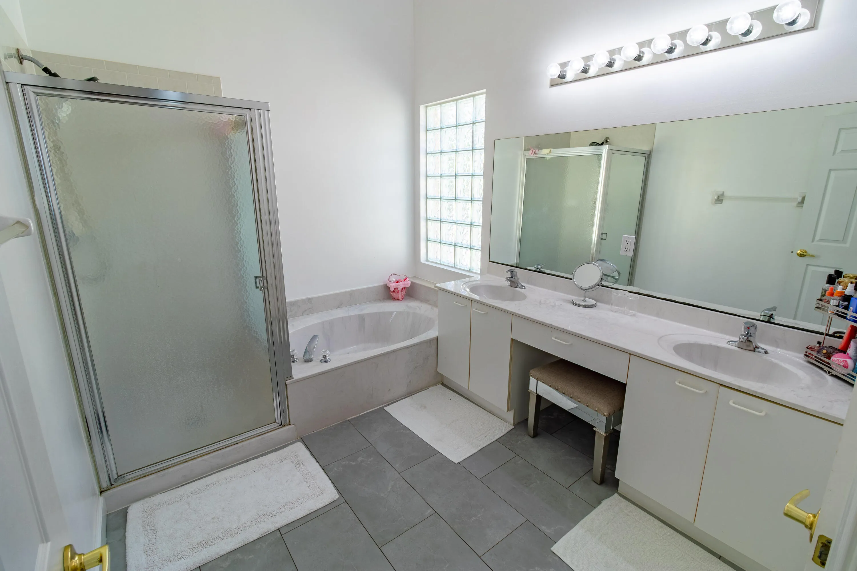 1534 Running Oak Ln-48