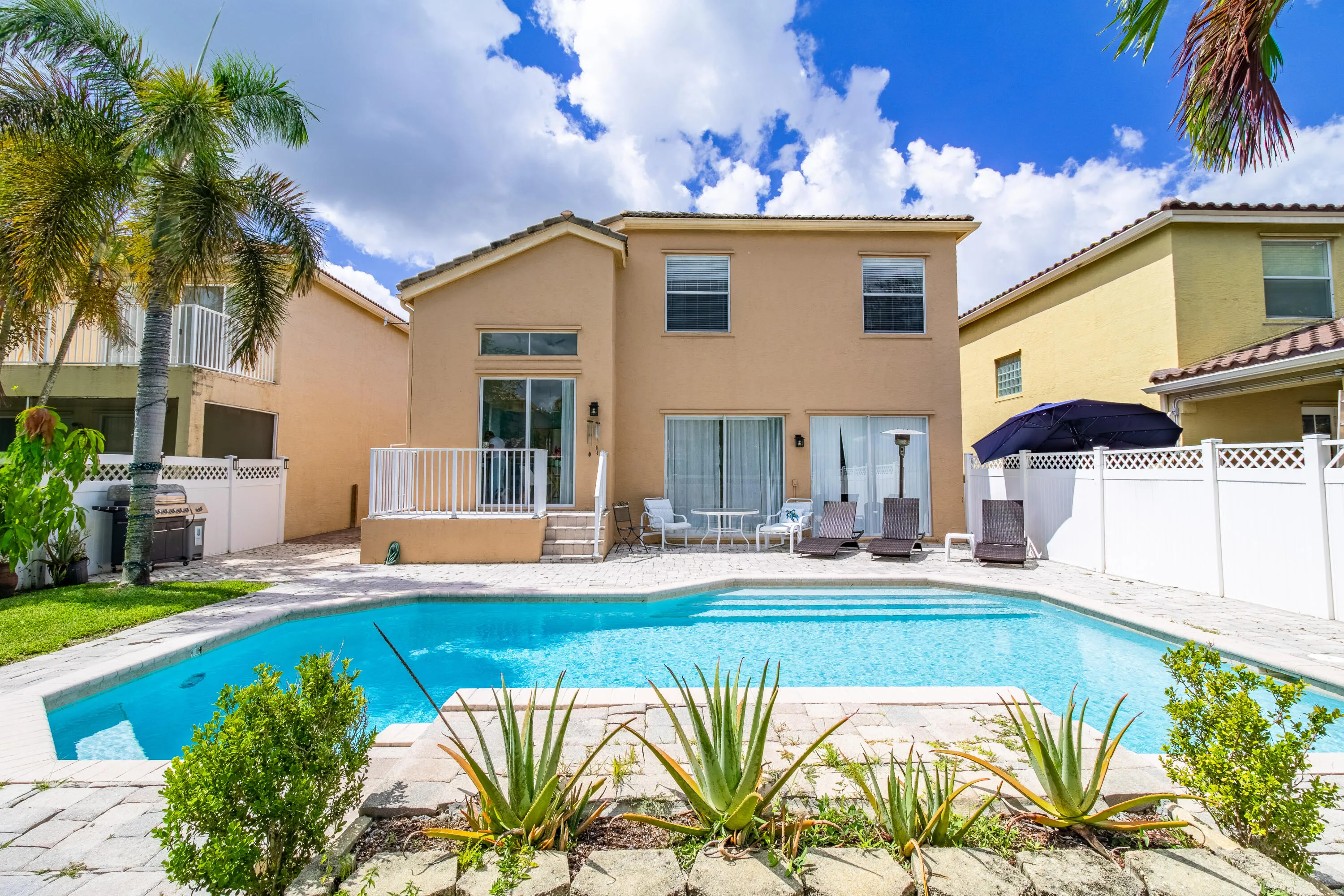 1534 Running Oak Ln-57