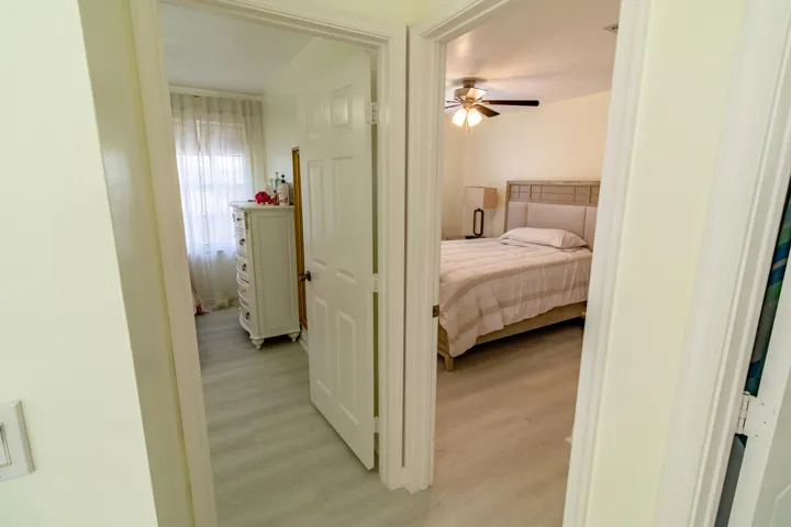 1534 Running Oak Ln-38