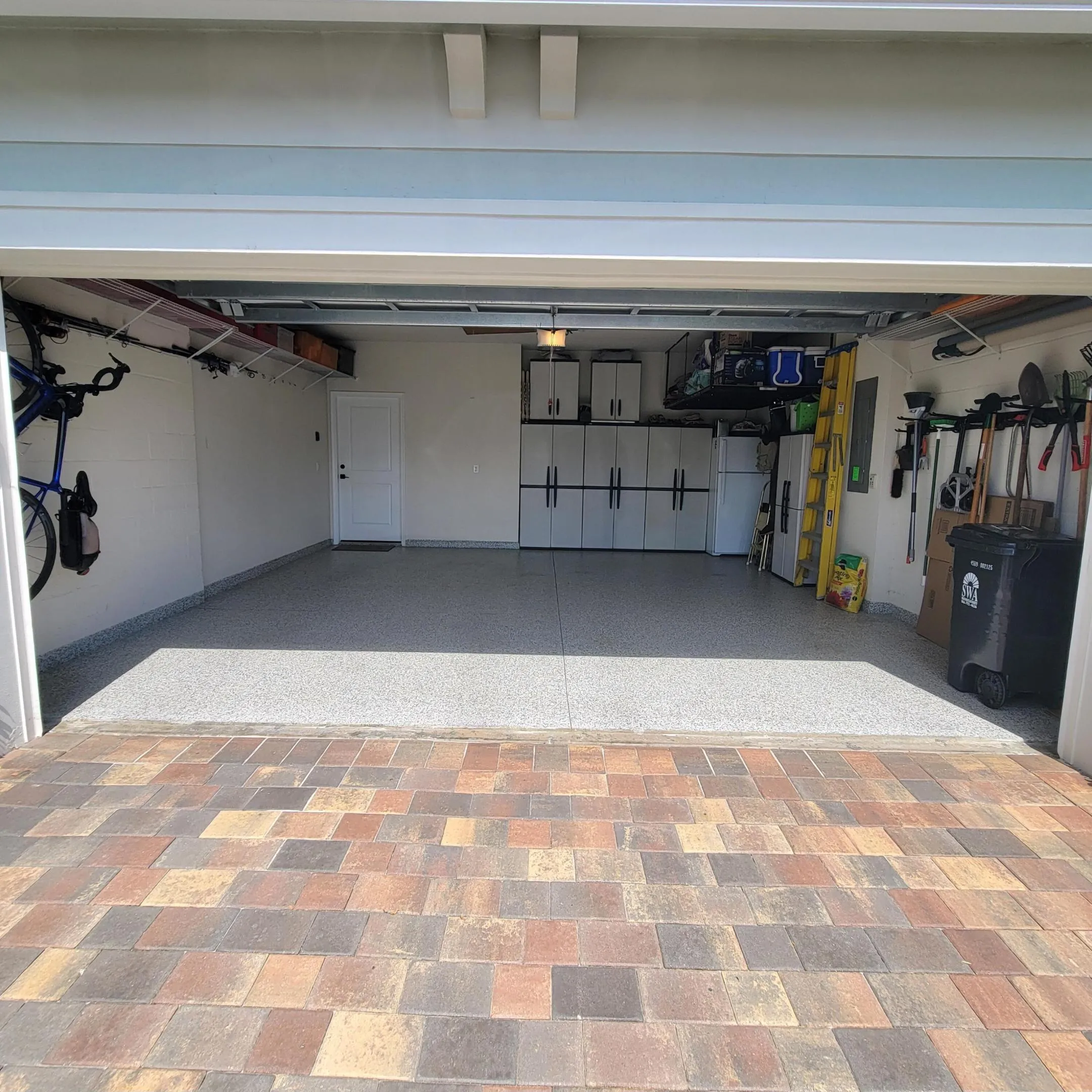 EPOXY PAINTED GARAGE FLOOR