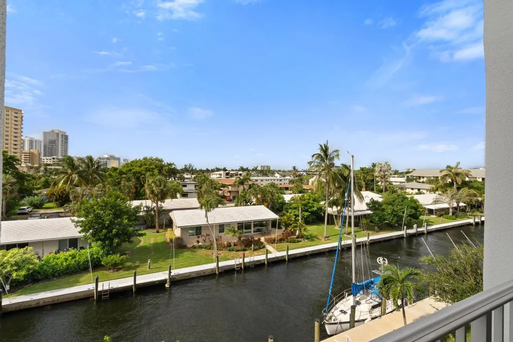 Keep an eye on your boat docked on a RARE canal EAST of the Intracostal