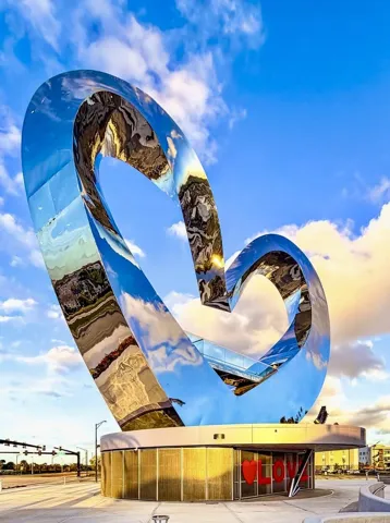 World Largest Heart