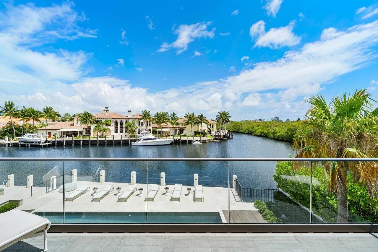 039-701Northeast45thRoad-BocaRaton-FL-33