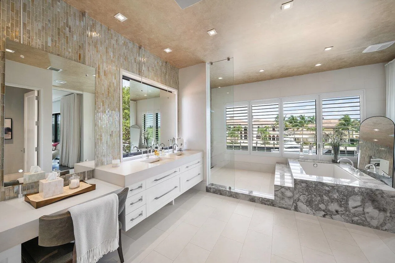 070-701Northeast45thRoad-BocaRaton-FL-33