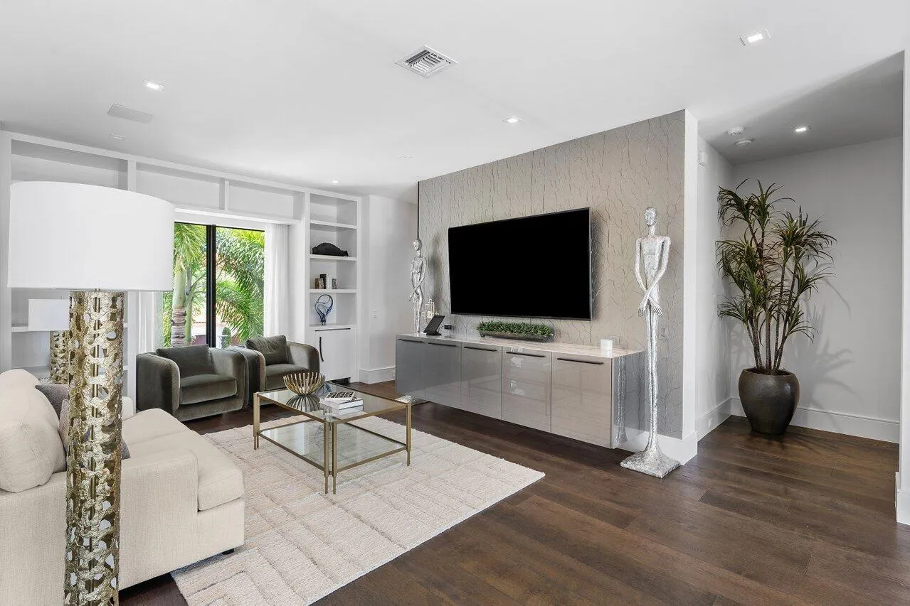 051-701Northeast45thRoad-BocaRaton-FL-33