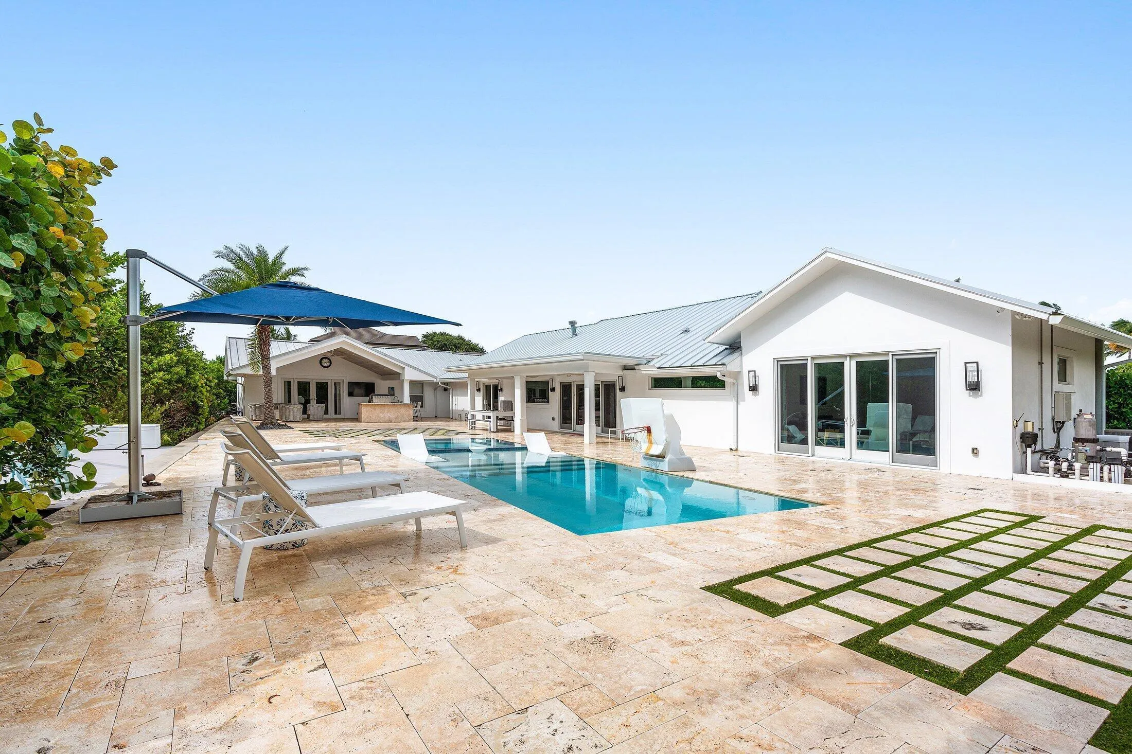 047-11863LakeShorePlace-NorthPalmBeach-F