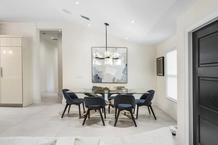 010-11863LakeShorePlace-NorthPalmBeach-F