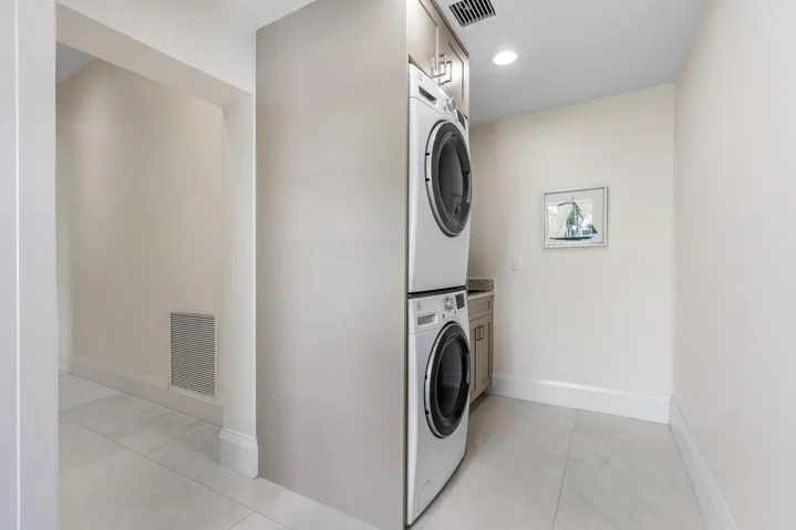 029-11863LakeShorePlace-NorthPalmBeach-F