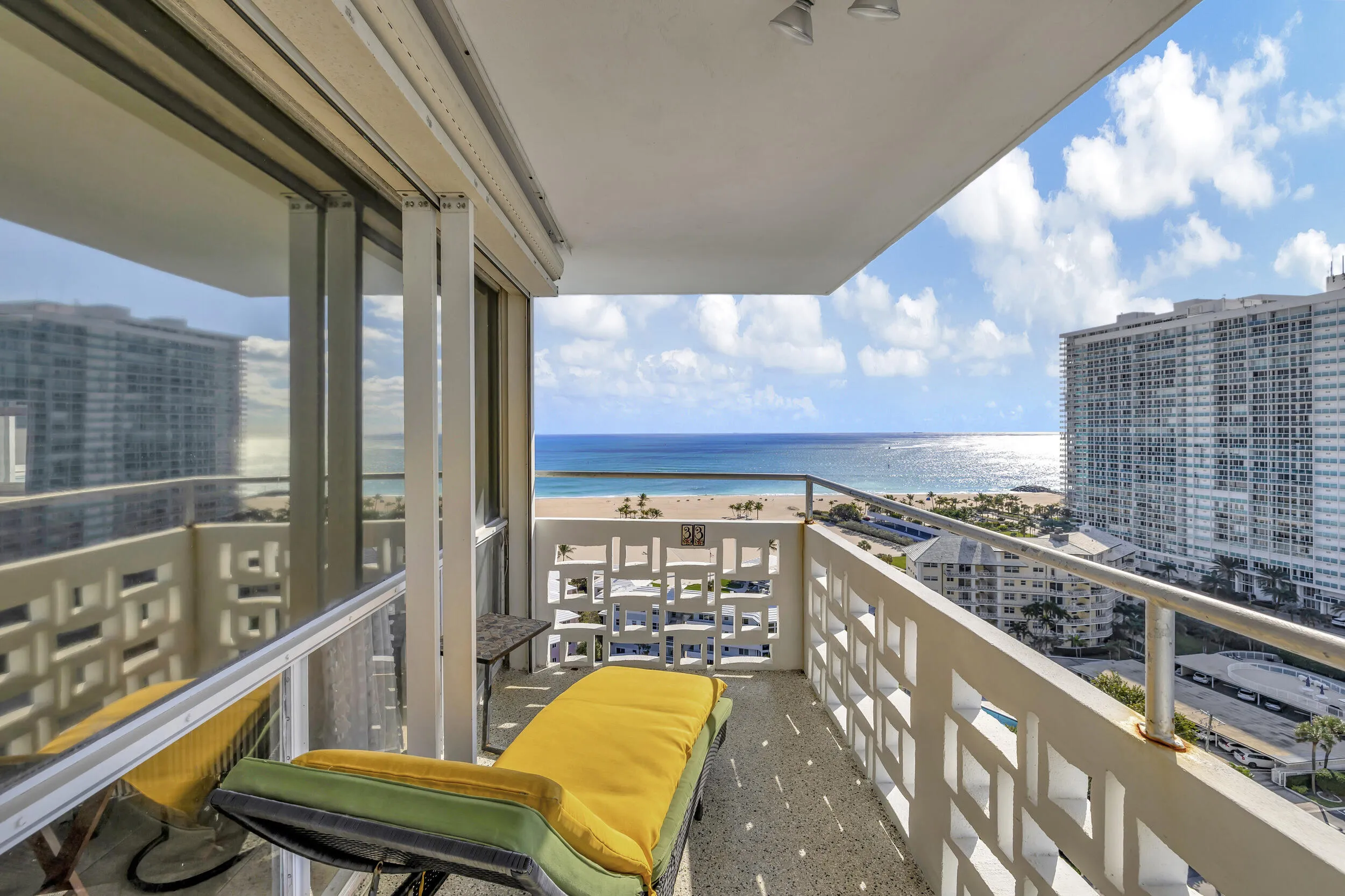 1900 S Ocean Drive 1702