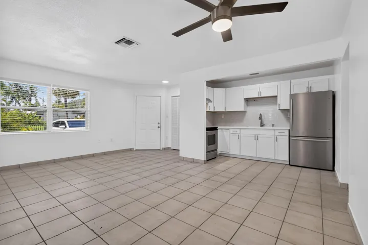 Living Room/Kitchen