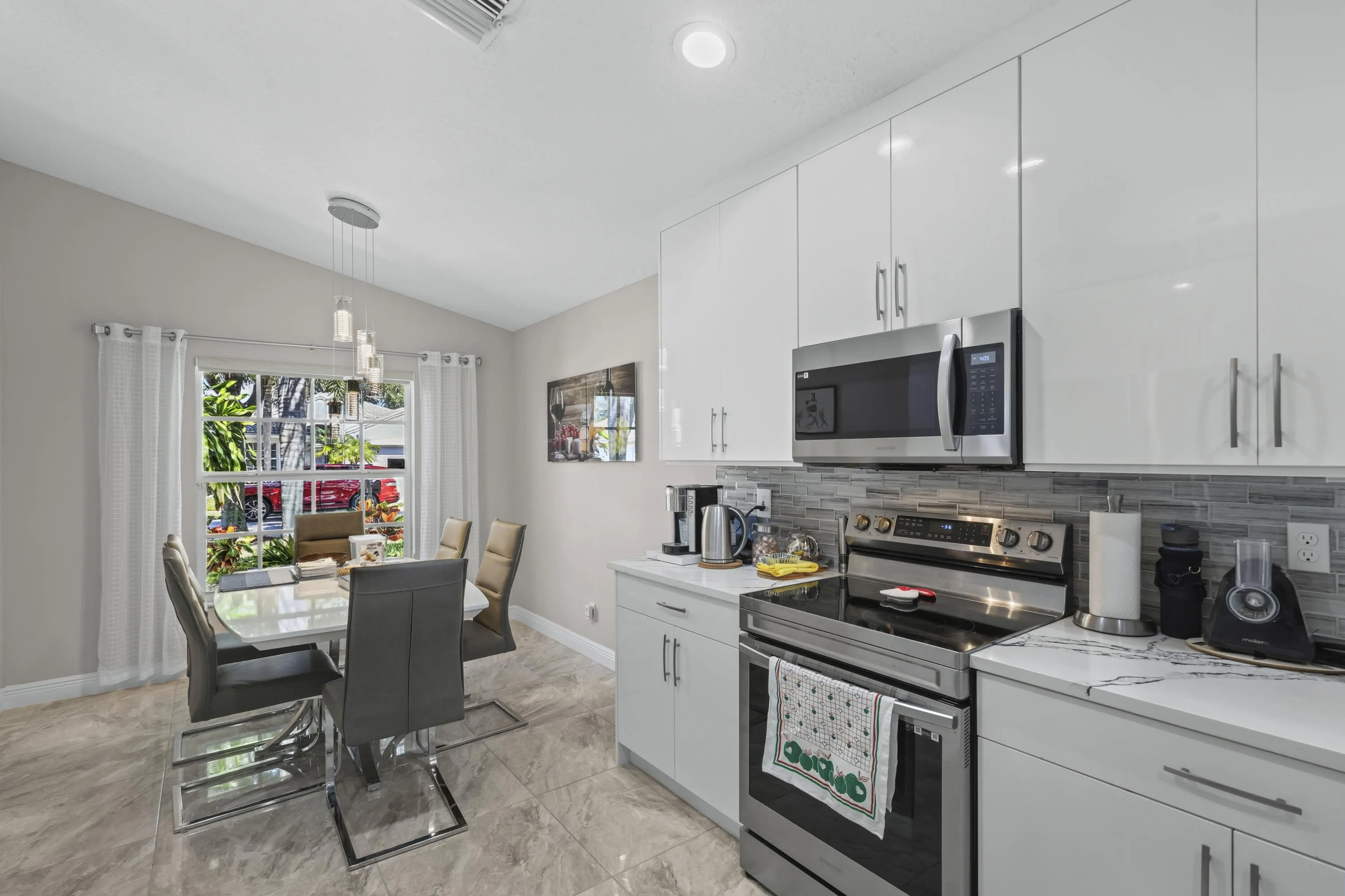 12035 Roma Road - 12.jpg-FULL