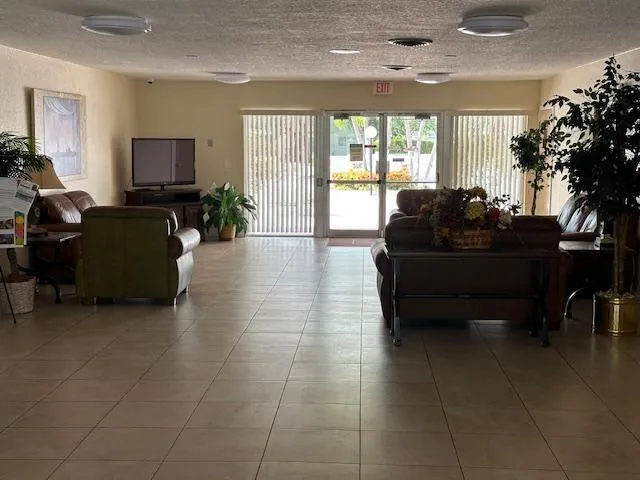 ORIOLE GARDENS TWO LOBBY