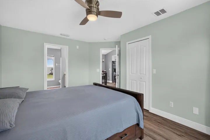 443 Southwest Homeland Rd-011