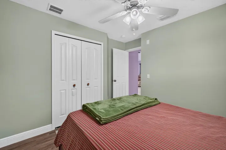 443 Southwest Homeland Rd-018