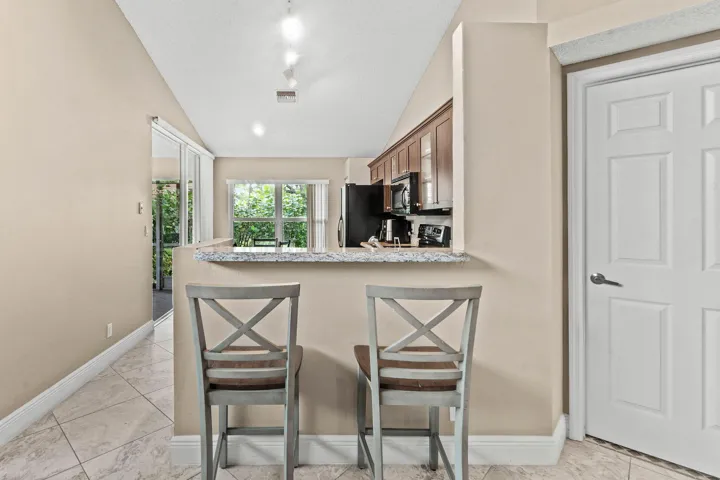 008-2201HeatherRunTerrace-PalmBeachGarde