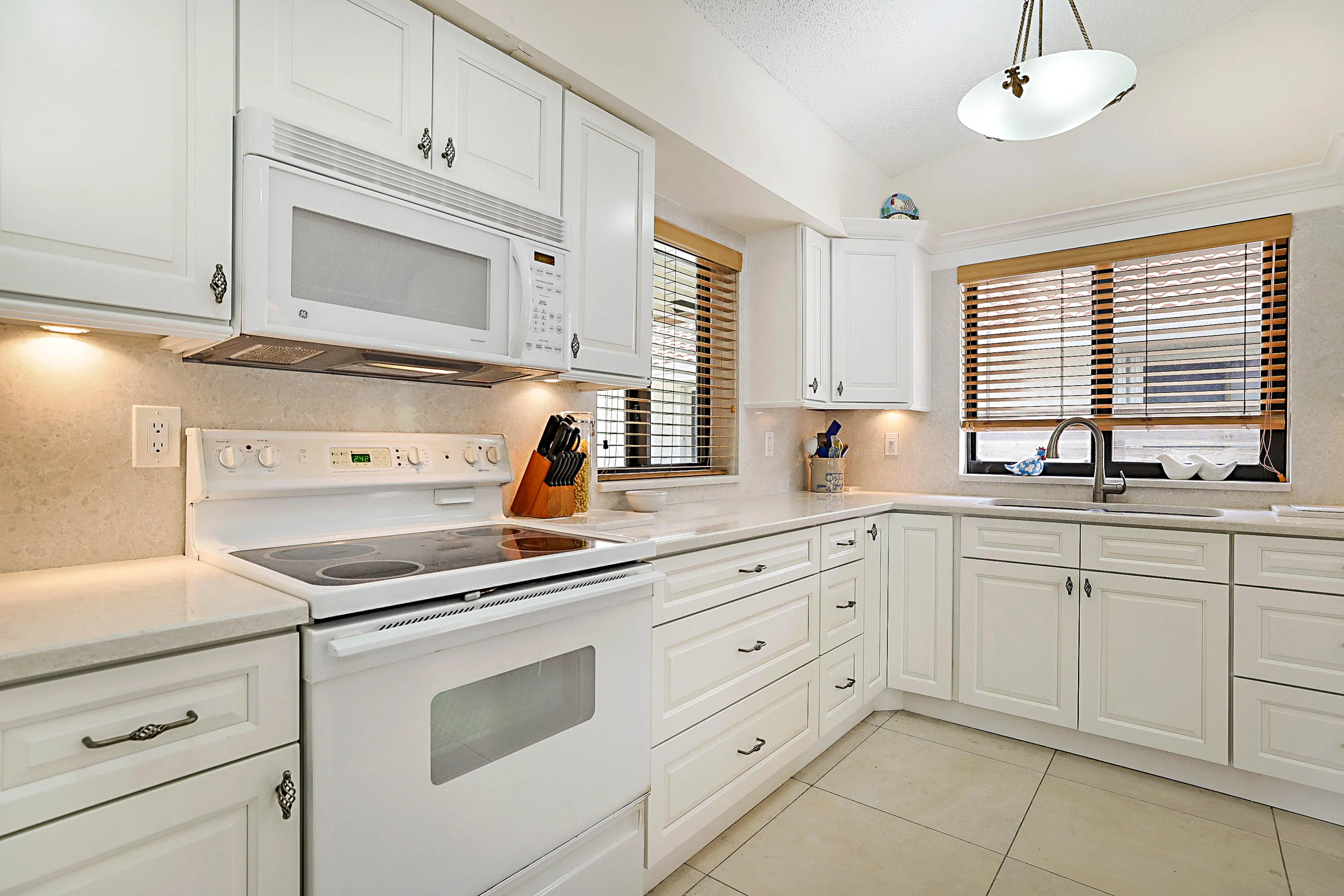 21612 Casa Monte Court-13