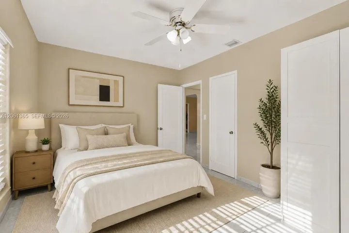 Virtually staged. Furnishings and decor are for illustrative purposes only.