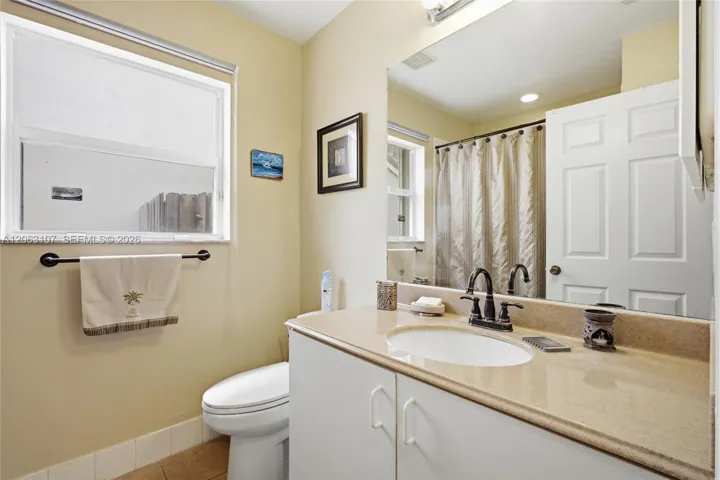 2nd bathroom
