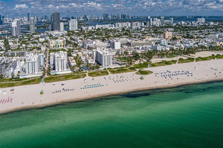 Beach and Lummus park on the right