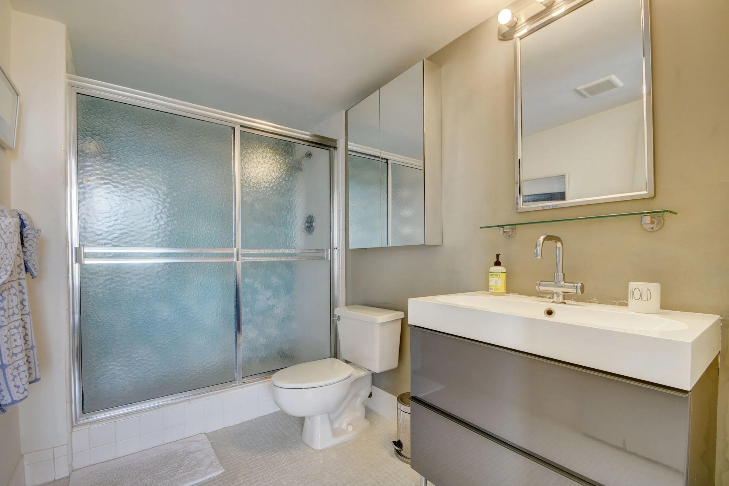 Guest bath