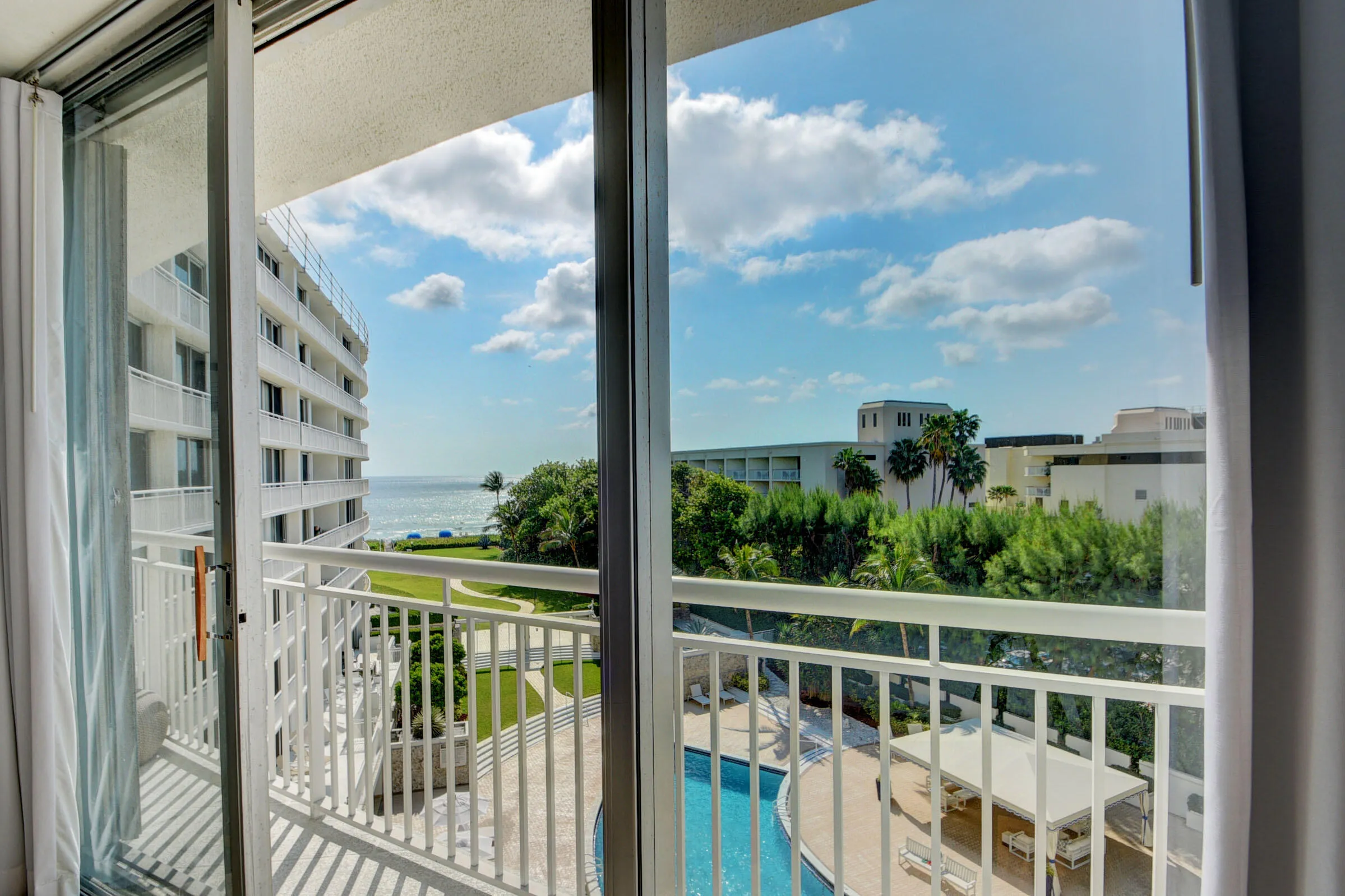 Pool Ocean View