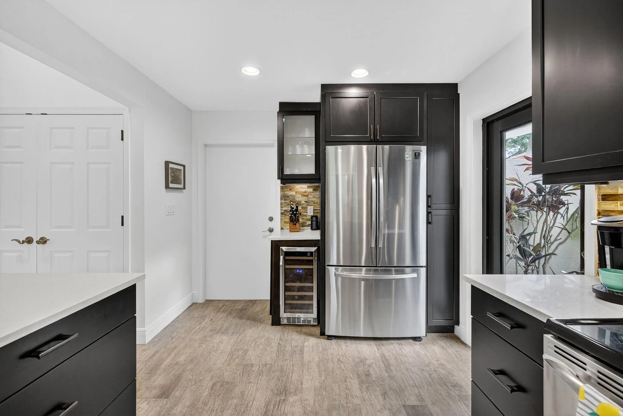 Wine bar included.
