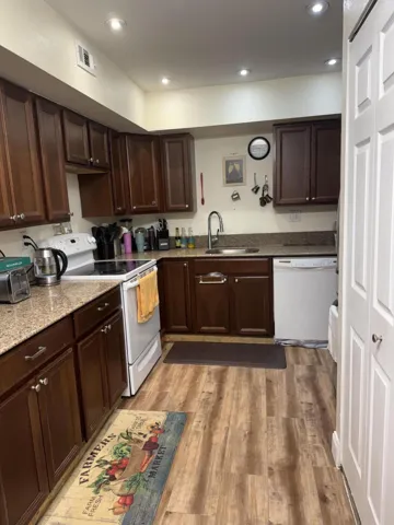 8040 kitchen 2