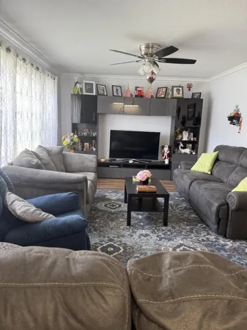 8040 liviing room