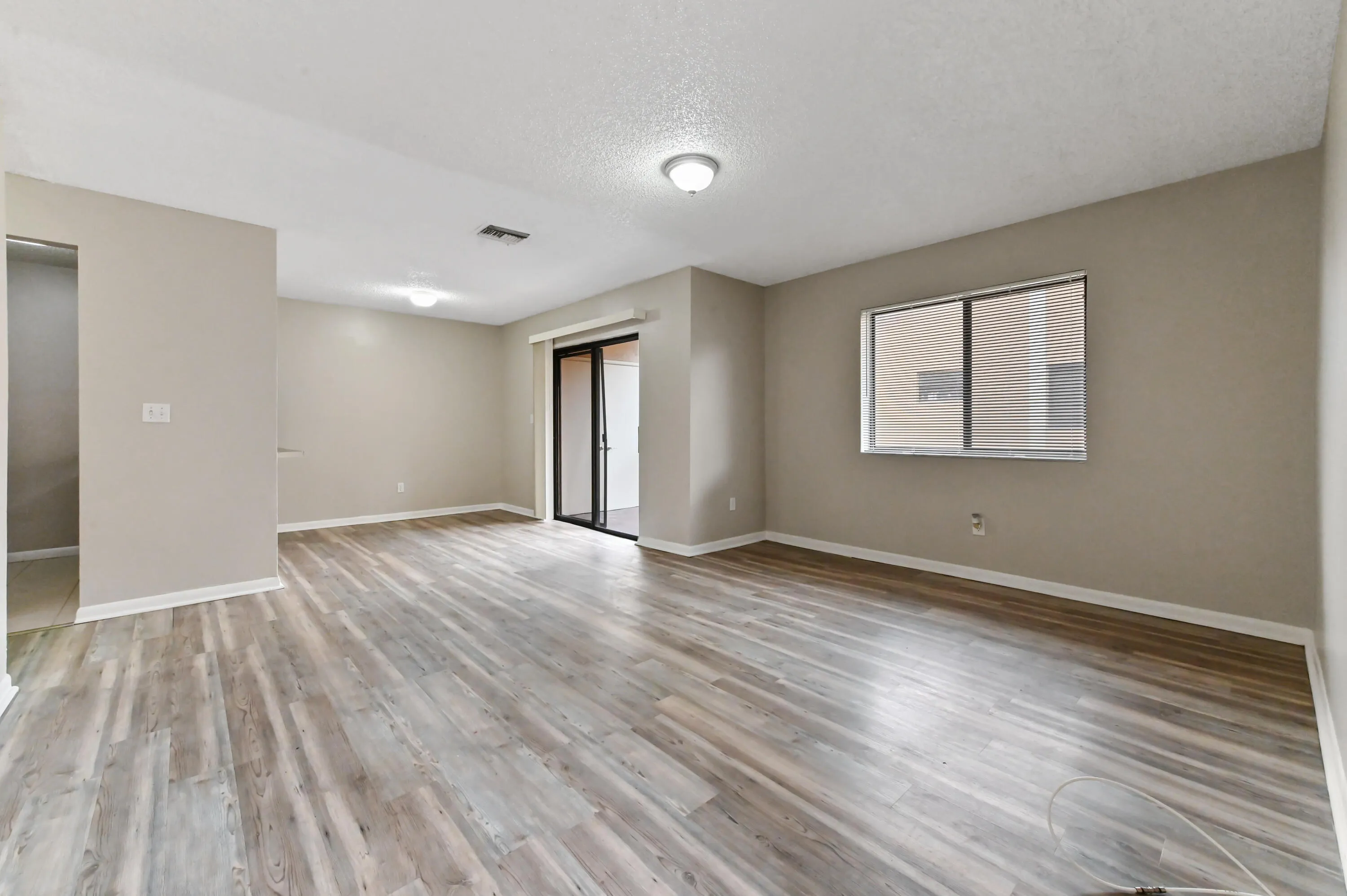 04 living room 01