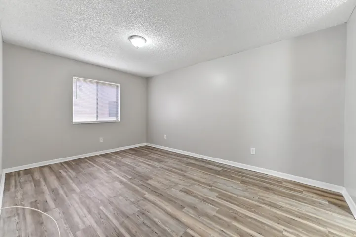 14 bedroom 01