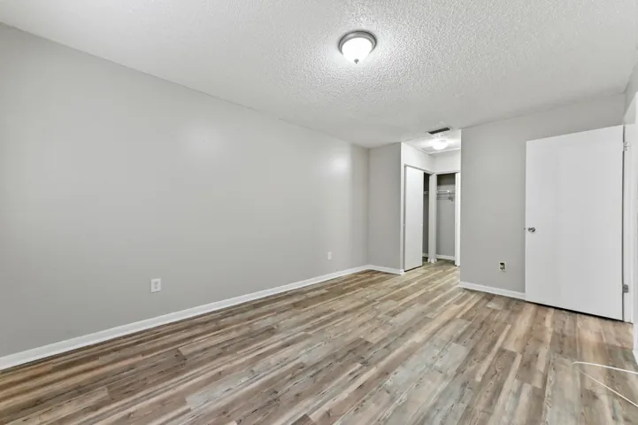 15 bedroom 02