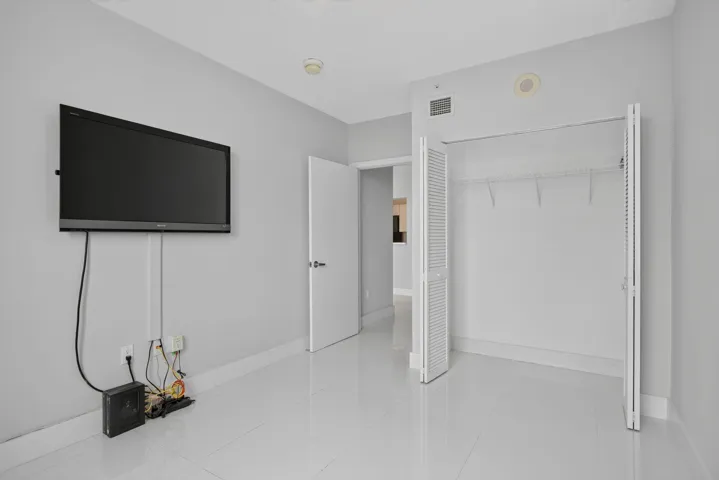 37-web-or-mls-3020-4403