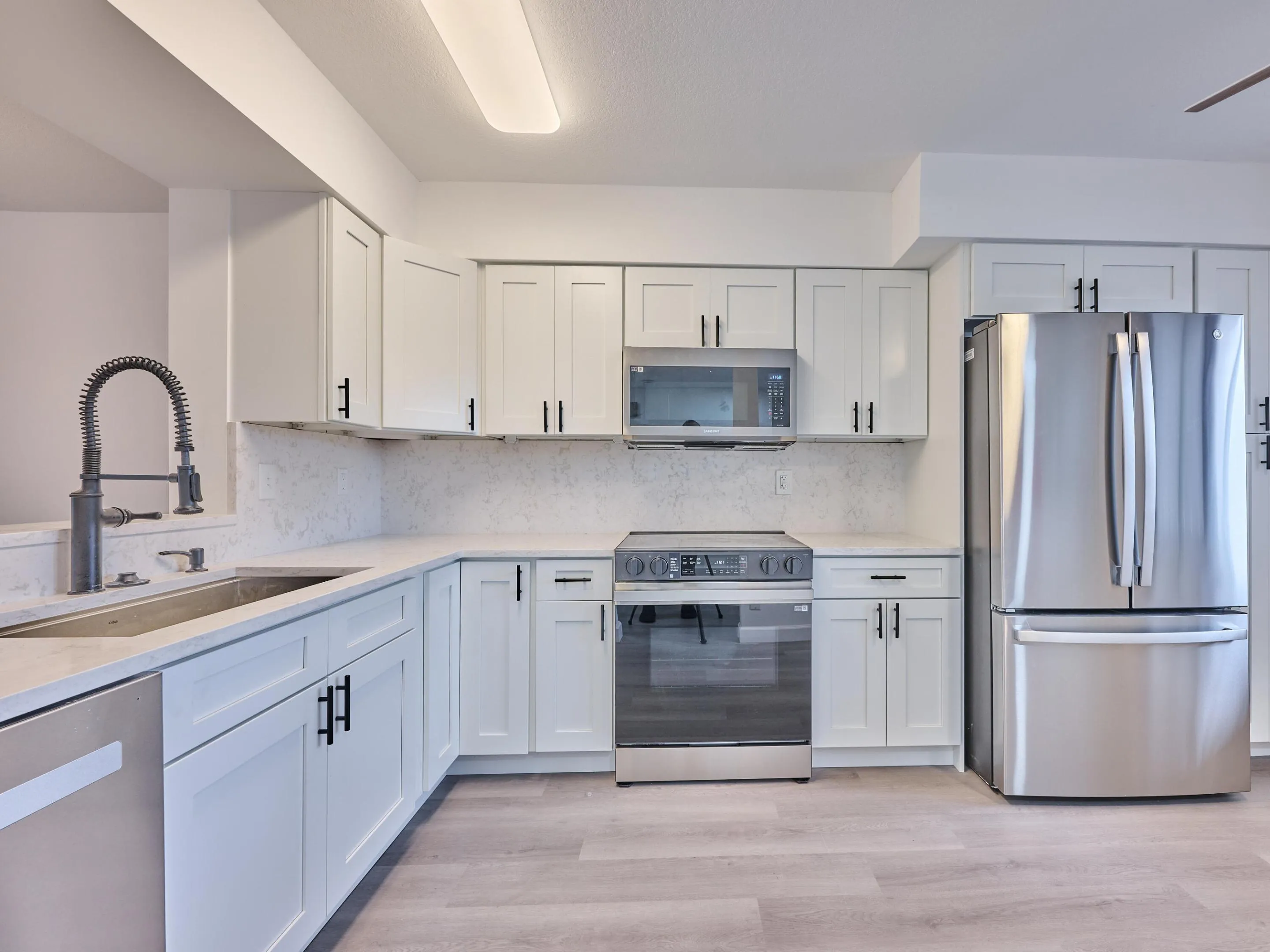 NEW KITCHEN