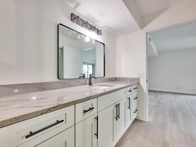 NEW LARGE PRIMARY ENSUITE