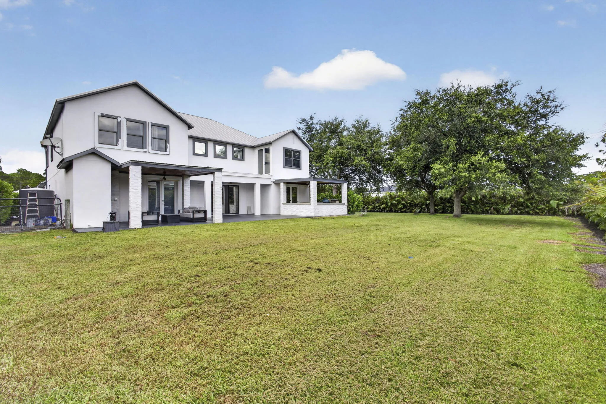 Property photo 99