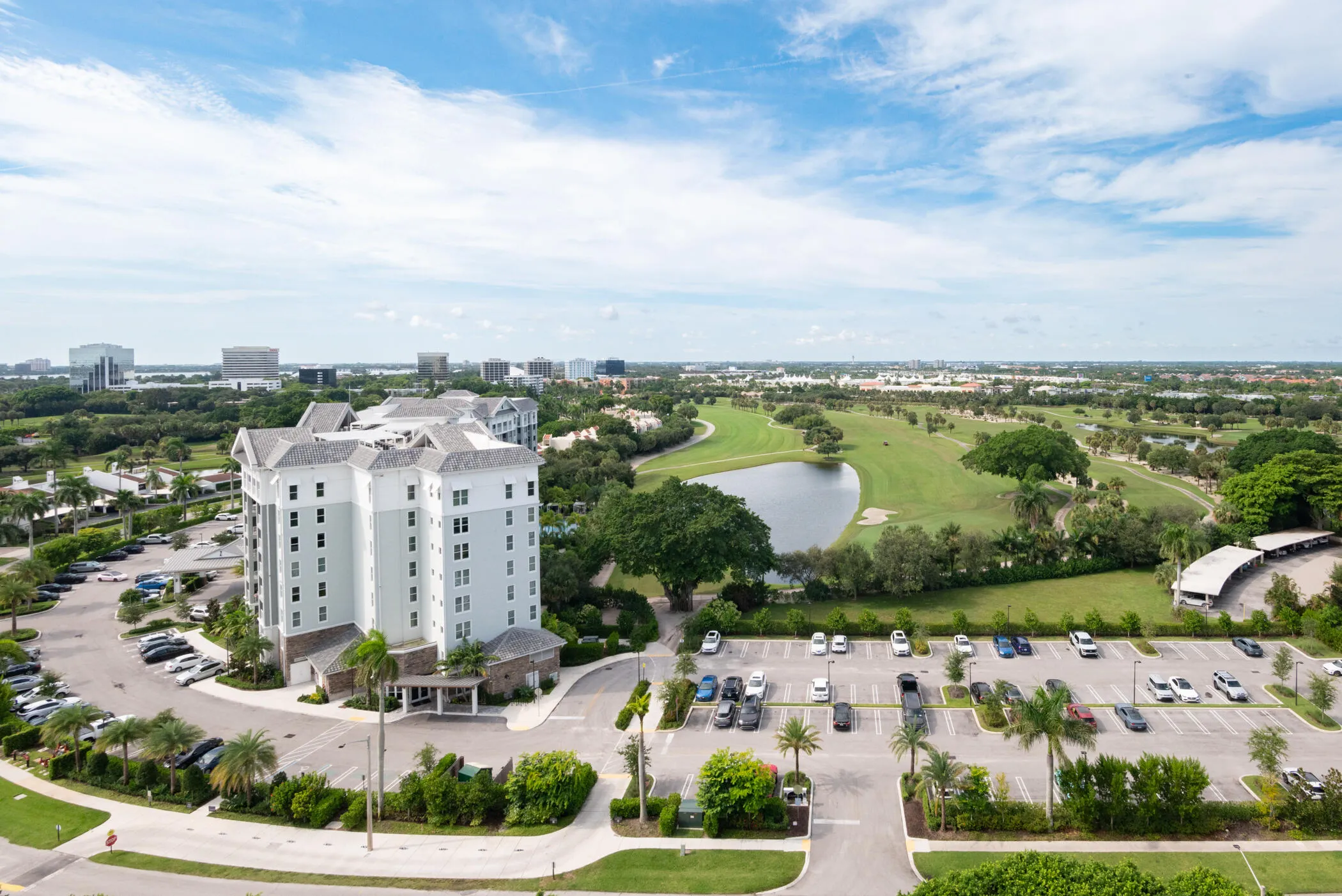 © Clark- 2400 Presidential Way 1505-015