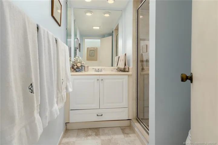 Updated Guest Bathroom