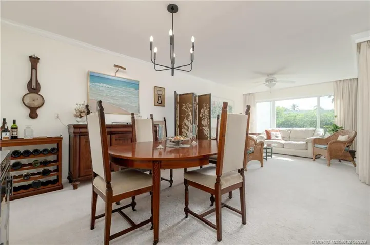 Room for dinner parties