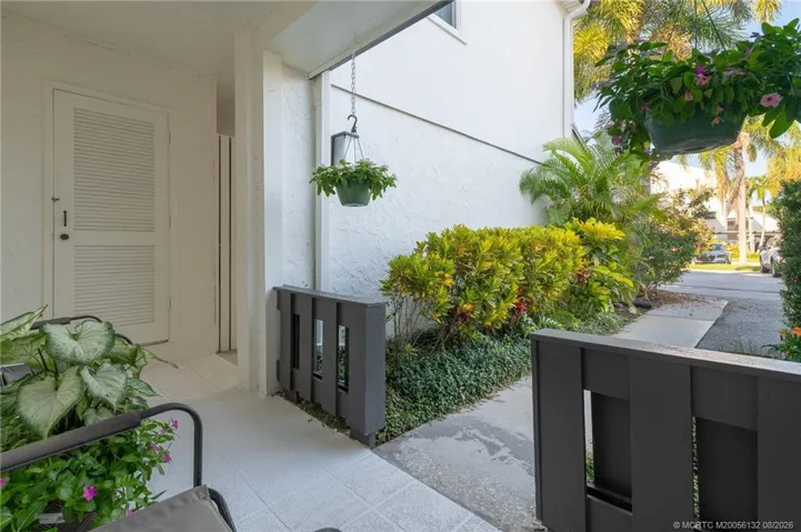 Courtyard entry with storage closet