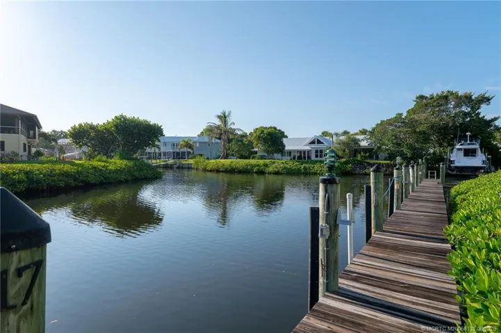 Dock walkway for taking a stroll