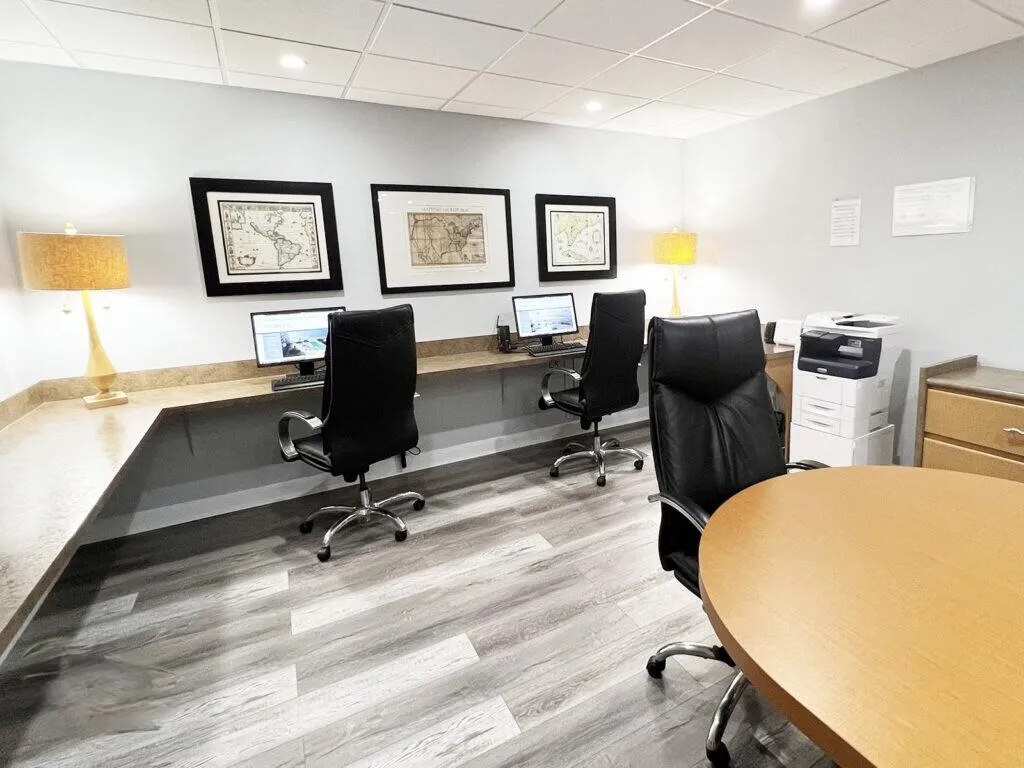 3c.-BARCLAY-BUSINESS-CENTER-2