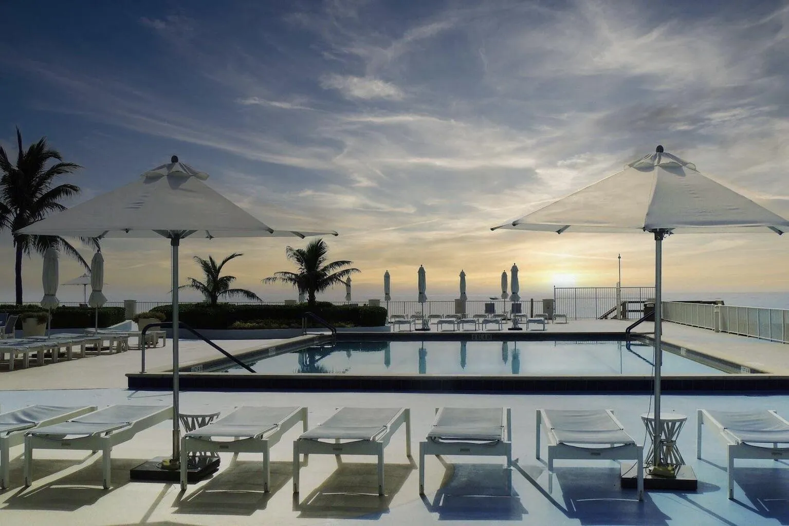 1a.-BARCLAY-POOL-SUNRISE