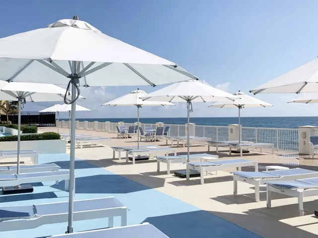 1b.-BARCLAY-POOL-DECK-2