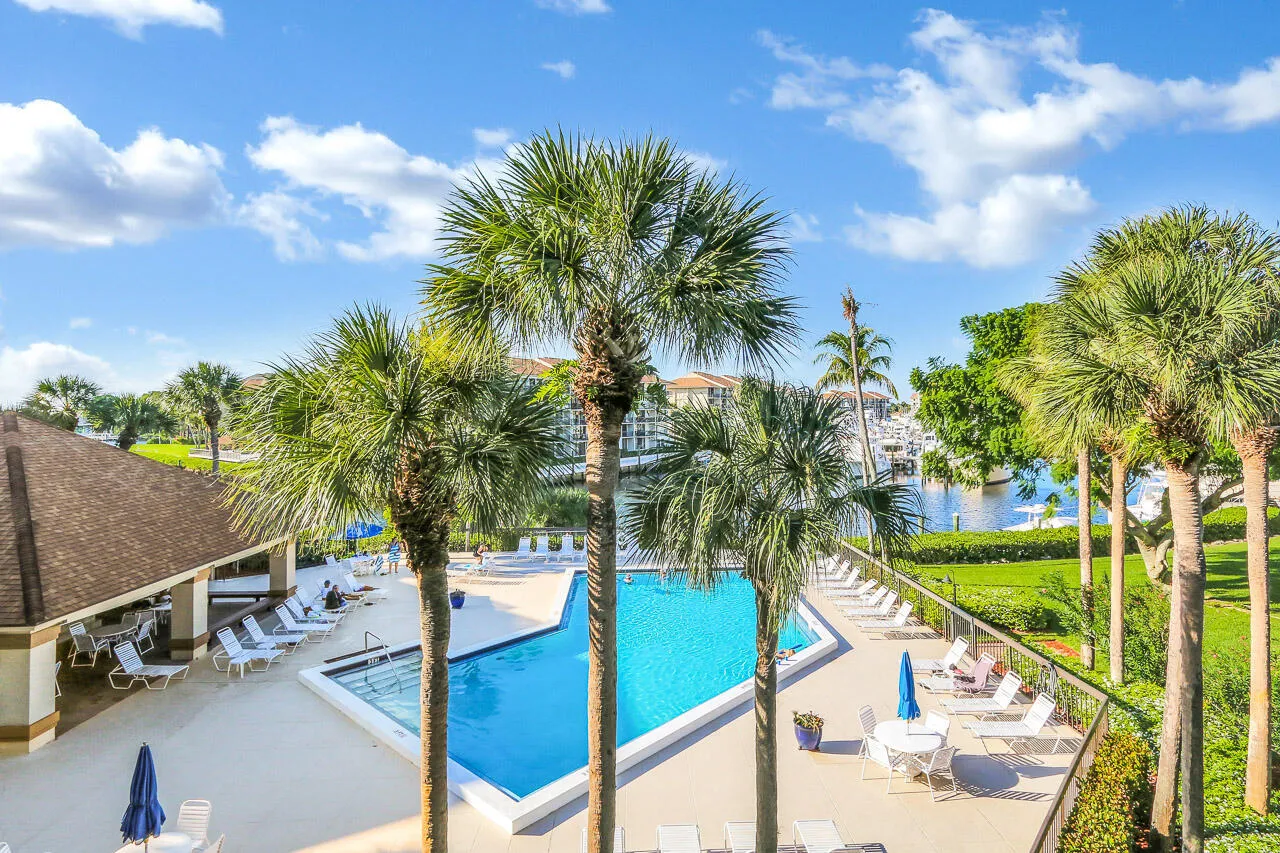 Walk to this pool